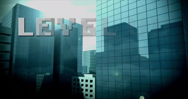 Animação Pixel Branco Nível Texto Para Cima Sobre Paisagem Urbana — Vídeo de Stock