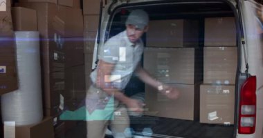 Teslimatçıyla ilgili istatistik ve finansal veri işleme animasyonu. küresel gönderim, dağıtım, iş, veri işleme ve teknoloji konsepti dijital olarak oluşturulmuş video.