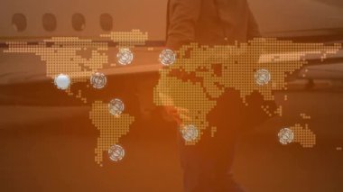 Dünya haritası, uçak ve iş adamı üzerindeki bağlantı ağının animasyonu. küresel iş, seyahat ve bağlantılar dijital olarak oluşturulmuş video.