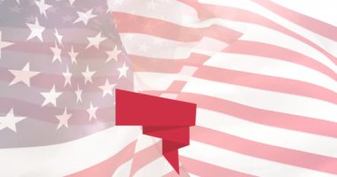 Amerikan bayrağının üzerinde özgürlük heykeli olan kırmızı yıldız ve pankartın kompozisyonu. Vatanseverlik, bağımsızlık ve kutlama konsepti dijital olarak oluşturulmuş imaj.
