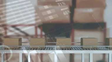 Taşıyıcı banttaki çoklu dağıtım kutularıyla istatistiksel veri işleme. lojistik ve ulaşım sektörü kavramı