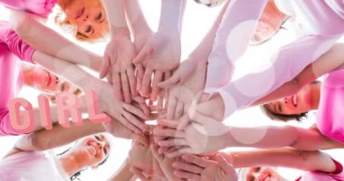 Çeşitli gülümseyen kadın grupları üzerinde çeşitli mesajlar içeren kız animasyonu. Göğüs kanseri pozitif farkındalık kampanyası konsepti dijital olarak üretildi.