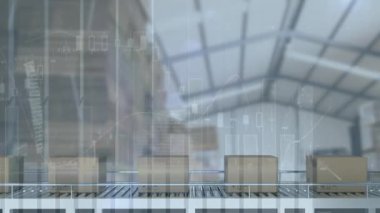 İstatistiksel veri, depoya karşı taşıyıcı banttaki çoklu dağıtım kutuları üzerinde işlem yapıyor. lojistik ve ulaşım sektörü kavramı