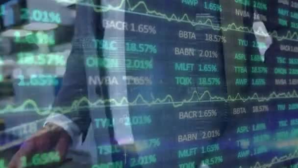 Animación Del Procesamiento Datos Financieros Sobre Hombre Negocios Negocios Globales — Vídeos de Stock