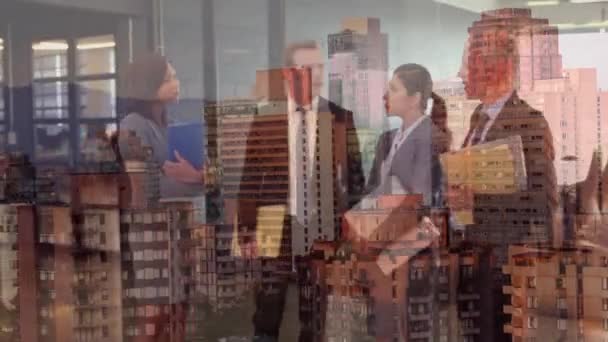 Animation Des Handschlags Von Geschäftsleuten Über Das Stadtbild Globales Geschäfts — Stockvideo