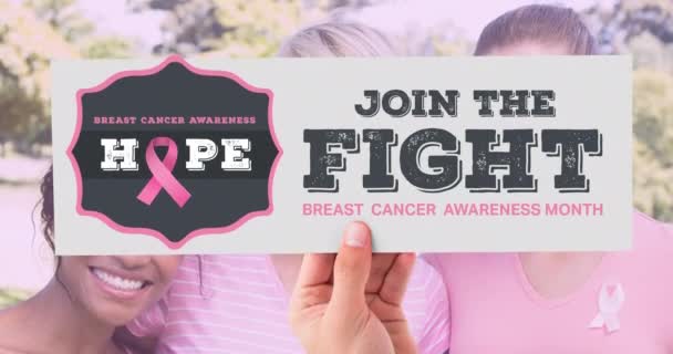 用粉红丝带标识和乳腺癌文字在一组不同的女性身上进行动画创作 乳腺癌认识运动概念数字化生成的视频 — 图库视频影像