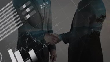 İş adamı tokalaşması üzerine istatistik ve veri işleme animasyonu. küresel iş, başarı, bağlantılar ve dijital arayüz konsepti dijital olarak oluşturulmuş video.