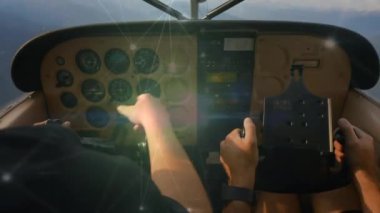 Uçaktaki pilot üzerinden bağlantı ağının animasyonu. küresel seyahat ve bağlantılar konsepti dijital olarak oluşturulmuş video.