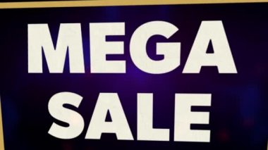 Beyaz metin mega satışının animasyonu, altın çerçeveli, siyah arka planda kırmızı kıvılcımlar. dijital arayüz, çevrimiçi alışveriş ve perakende konsepti, dijital olarak oluşturulmuş video.