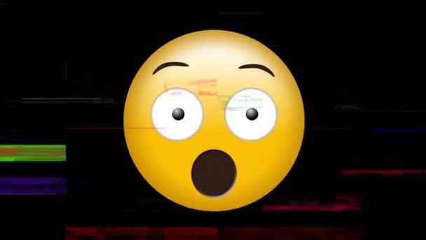 Digitale Animation Des Statischen Effekts Über Überraschtes Gesicht Emoji Vor — Stockvideo