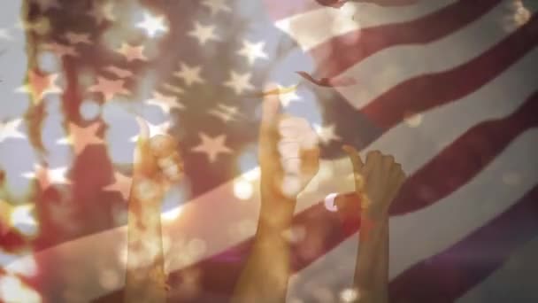 Animación Pulgares Arriba Sobre Bandera Americana Hojas Cayendo Patriotismo Celebración — Vídeos de Stock