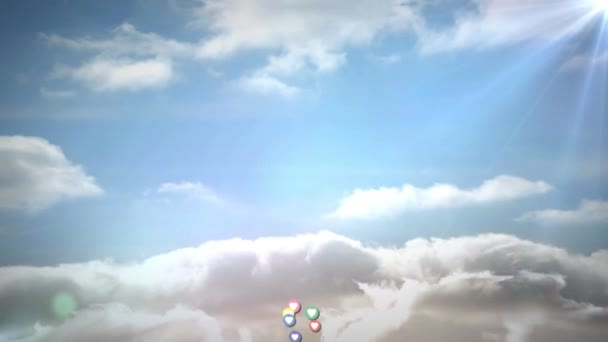 Анімація Висхідних Барвистих Символів Любові Серця Над Сонячним Блакитним Небом — стокове відео