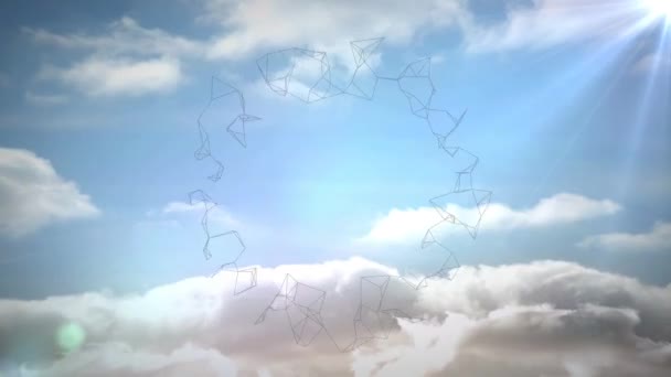 Formas Geométricas Abstratas Girando Contra Nuvens Céu Azul Redes Sociais — Vídeo de Stock