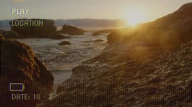 Video kamera ekranında dijital arayüz çekim manzaralı parlak metin animasyonu. Sosyal medya, dijital arayüz, bağlantı ve iletişim konsepti dijital olarak oluşturulmuş video.