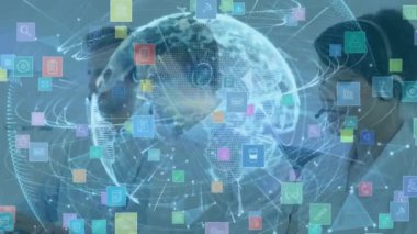 Telefon kulaklığı kullanan iş adamlarının simgeleriyle bağlantı ağının animasyonu. küresel iş, bağlantılar, dijital arayüz ve teknoloji konsepti dijital olarak oluşturulmuş video.