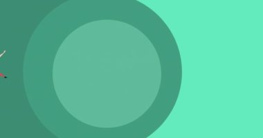 Yeşil arka planda yürüyen kadın kompozisyonu. Mutlu aile, sevgi ve destek konsepti dijital olarak oluşturulmuş imaj.