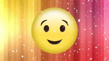 Renkli arka planda düşen konfeti üzerine mutlu emoji ikonu animasyonu. küresel sosyal medya ve iletişim konsepti dijital olarak oluşturulmuş video.