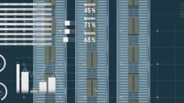 Taşıyıcı bantlardaki karton kutuların üzerinde finansal veri işleme animasyonu. küresel gönderim, dağıtım, iş, veri işleme ve dijital arayüz kavramı dijital olarak oluşturulmuş video.