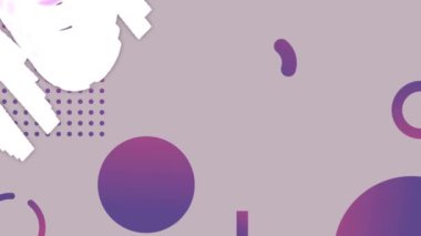 Gri arkaplandaki soyut mor şekillere karşı mor yüksek skorlu metnin dijital animasyonu. Video oyunu arayüzü ve teknoloji kavramı