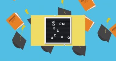 Mezuniyet şapkası ve kitap simgeleri mavi arka planda tahta tahtada okul metinlerine geri düşüyor. Okula ve eğitim konseptine dönüş
