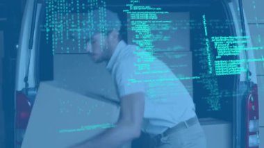 Beyaz kuryeyle ilgili veri işleme minibüsündeki teslimat kutularını kaldırıyor. lojistik ve ulaşım sektörü kavramı