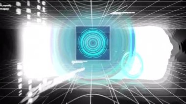 Neon dijital saat, yuvarlak tarayıcıya ve siyah arkaplanda veri işlemesine karşı işliyor. bilgisayar arayüzü ve teknoloji kavramı