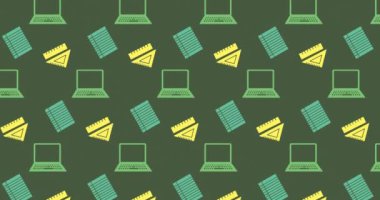 Yeşil arkaplanda hareket eden okul ögeleri simgelerinin canlandırılması. okul, eğitim ve öğrenim konsepti dijital olarak oluşturulmuş video.