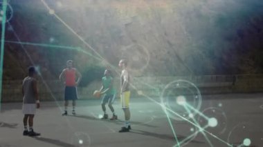 Açık havada basketbol maçında bağlantı ağı animasyonu. global spor, fitness ve veri işleme konsepti dijital olarak oluşturulmuş video.