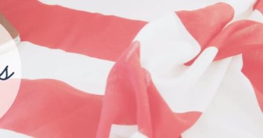 Amerikan bayrağı üzerinde Mutlu Gaziler Günü metni. Vatanseverlik ve kutlama konsepti dijital olarak oluşturulmuş video.