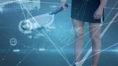 Tenis kortundaki bayan tenisçi üzerinden bağlantı ağının animasyonu. global spor, fitness ve veri işleme konsepti dijital olarak oluşturulmuş video.