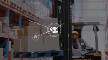 Depoda çalışan adamın üzerindeki simgelerle bağlantı ağının animasyonu. küresel sevkiyat, dağıtım ve bağlantılar konsepti dijital olarak oluşturulmuş video.