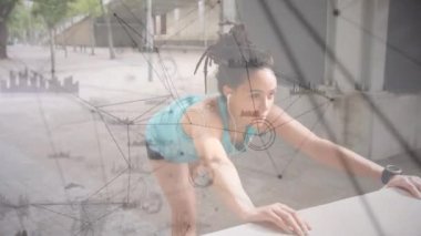 Parkta esneme egzersizi yapan Afrikalı Amerikalı kadınlara karşı bağlantılar. Spor, spor ve teknoloji konsepti