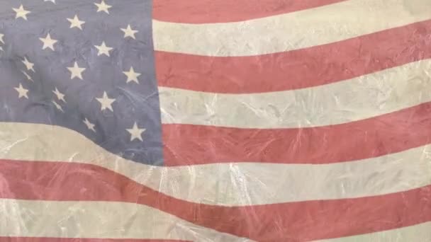 Digitale Samenstelling Van Zwaaiende Amerikaanse Vlag Tegen Close Van Gewassen — Stockvideo