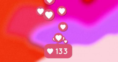 Sosyal medya kalp simgelerinin ve parlayan arkaplandaki numaraların animasyonu. Sosyal medya, şablon, renk ve hareket kavramı dijital olarak oluşturulmuş video.