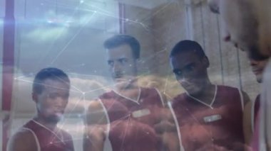 Spor salonundaki basketbol maçında bağlantı ağının animasyonu. global spor, fitness ve veri işleme konsepti dijital olarak oluşturulmuş video.