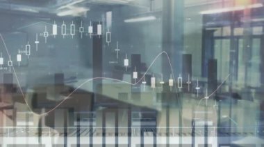 Depodaki taşıma bantlarındaki kutuların üzerinden finansal veri işleme animasyonu. küresel sevkiyat, dağıtım ve bağlantılar konsepti dijital olarak oluşturulmuş video.