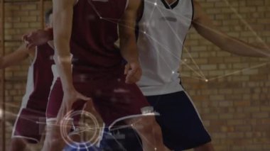 Spor salonundaki basketbol maçında bağlantı ağının animasyonu. global spor, fitness ve veri işleme konsepti dijital olarak oluşturulmuş video.