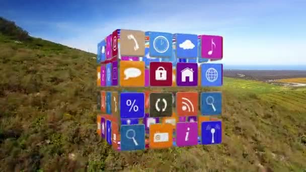 Animation Cube Avec Des Icônes Numériques Flottant Sur Paysage Interface — Video