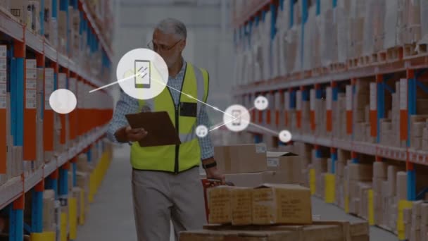 Network Digital Icons Senior Male Supervisor Clipboard Checking Stock Warehouse — Stock Video