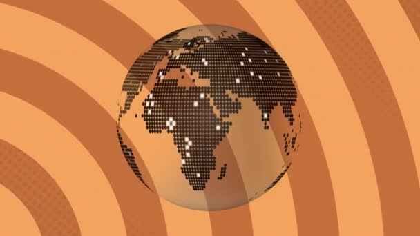 旋转球面图标的数字动画 对抗橙色背景下流动的径向射线 全球联网和技术概念 — 图库视频影像