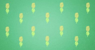 Yeşil arka planda yüzen tek bir ananas animasyonu. tropikal meyve, refah, yaz ve tatil konsepti dijital olarak üretilen video.