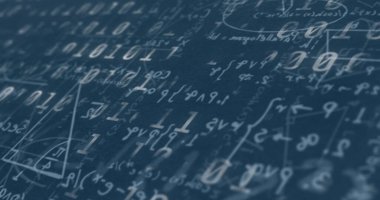 Mavi arkaplandaki matematiksel denklemlere karşı ikili kodlama veri işlemesinin dijital görüntüsü. okul ve eğitim kavramı