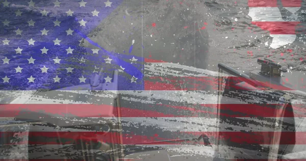 Efecto Diseño Grunge Bandera Americana Contra Vista Del Océano Desde — Foto de Stock