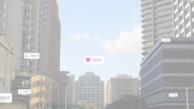 İş adamı ve iş kadınının orta kesiminde artan sayılara sahip dijital simge el sıkışıyor. küresel ağ ve iş teknolojisi kavramı