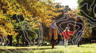 Parkta oynayan Kafkas ailesine karşı yüzen topografi etkisi. aile, sevgi ve birliktelik kavramı