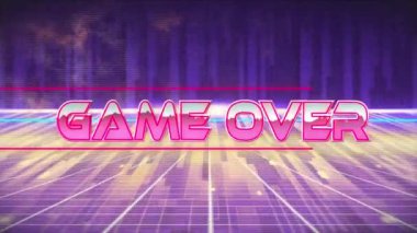 Pazartesi siber metnin dijital animasyonu, mor arkaplandaki ışık izlerine karşı neon pankartın üzerinde. Video oyunu arayüzü ve teknoloji kavramı