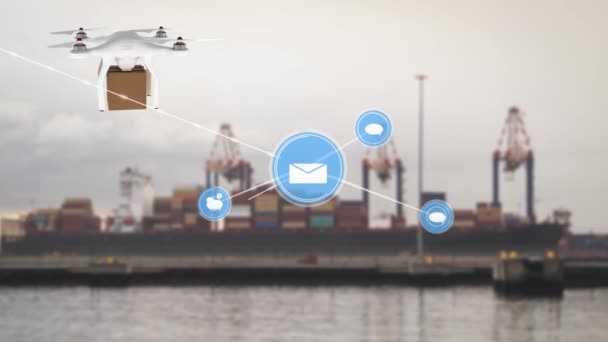 Sieć Ikon Cyfrowych Nad Dronem Przewożącym Skrzynkę Odbiorczą Tle Portu — Wideo stockowe
