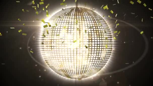 Altın Konfeti Dönen Altın Disko Topunun Üzerine Düşüyor Siyah Arka — Stok video