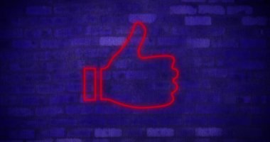 Titreyen neon ışıklarının animasyonu, sosyal medyanın tuğla duvardaki başparmağıyla işaret ediyor. Sosyal medya ve iletişim konsepti dijital olarak oluşturulmuş video.