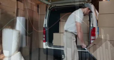 Karton kutularla dağıtım yapan adamın istatistiklerinin animasyonu. küresel sevkiyat, veri işleme ve bağlantılar konsepti dijital olarak oluşturulmuş video.